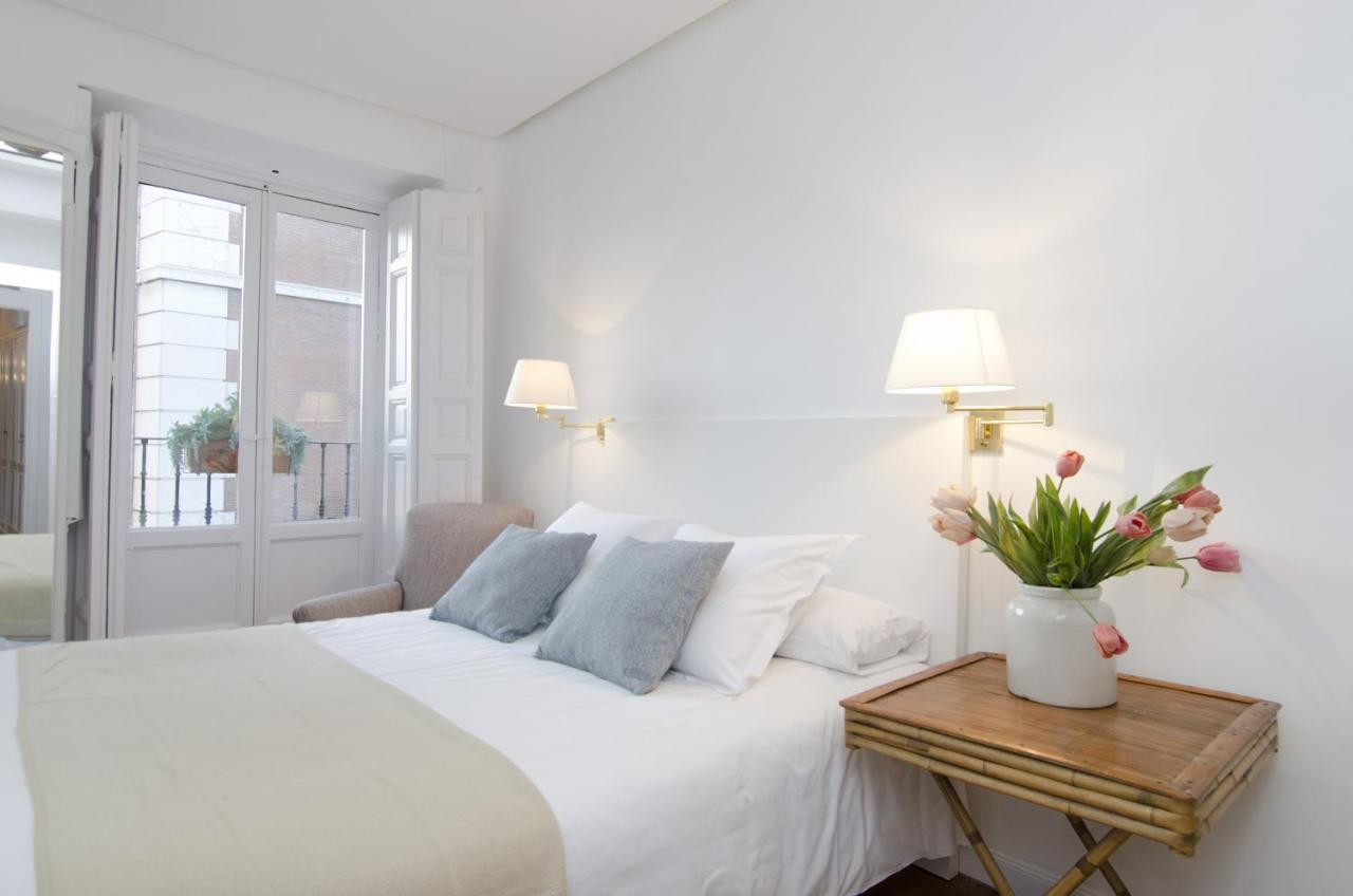 Apartamento Paseo Del Prado II En Мадрид Экстерьер фото