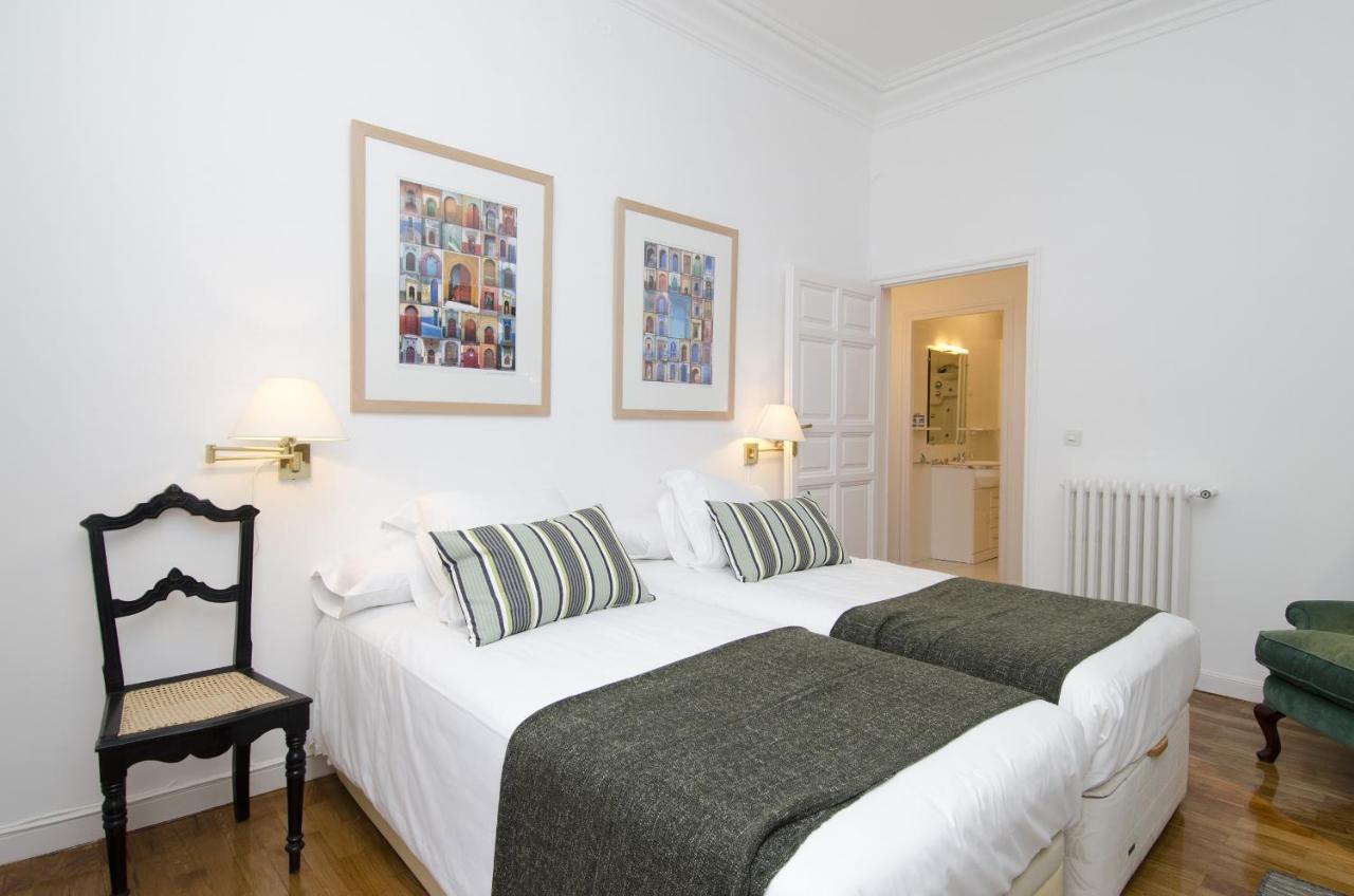 Apartamento Paseo Del Prado II En Мадрид Экстерьер фото
