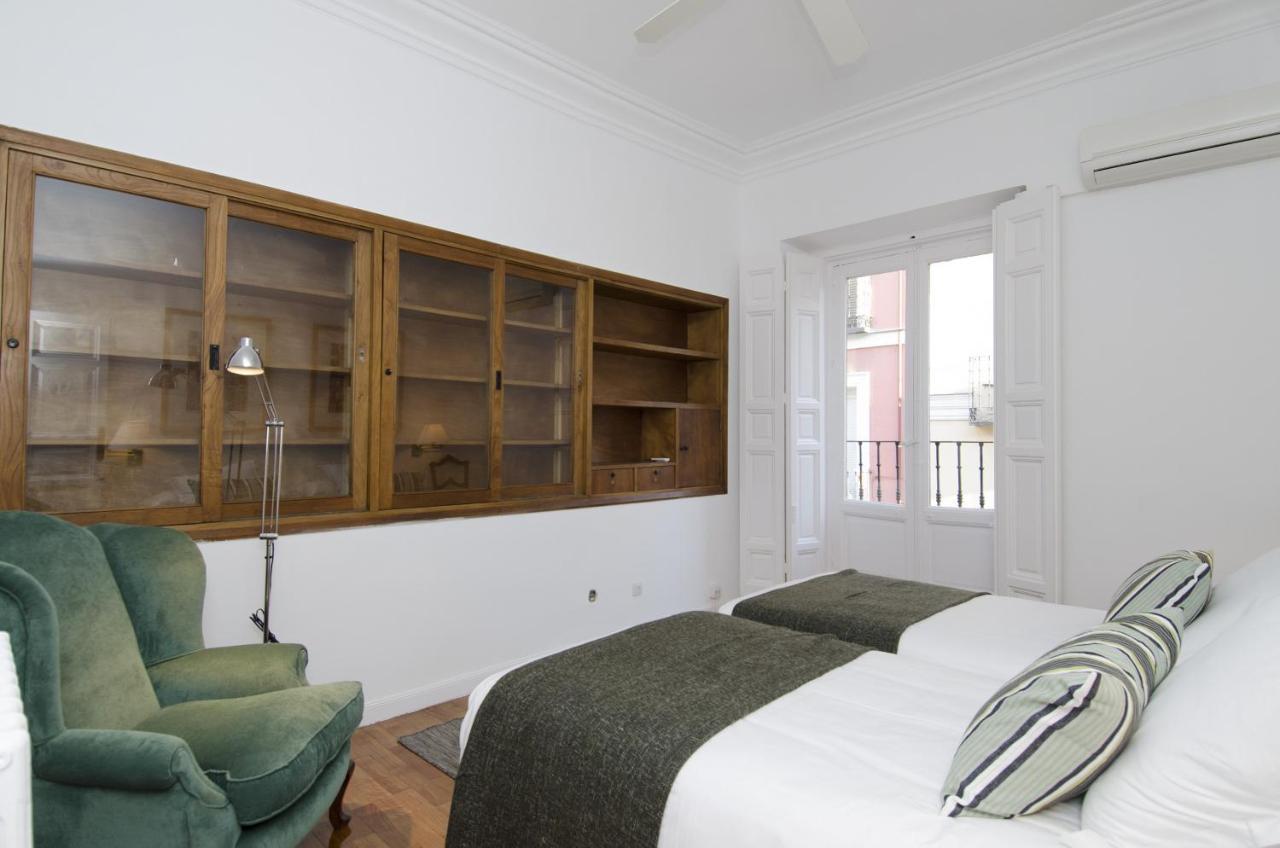 Apartamento Paseo Del Prado II En Мадрид Экстерьер фото