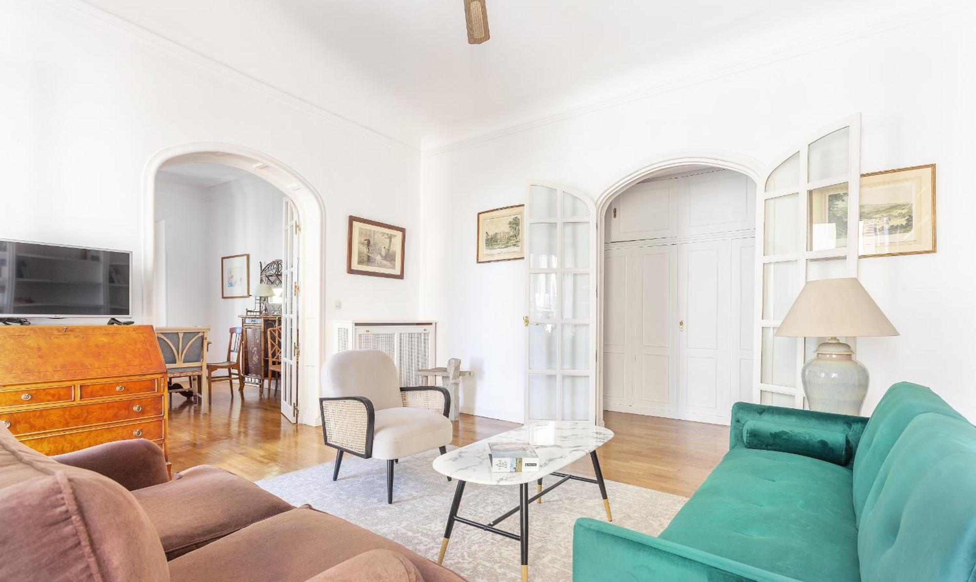 Apartamento Paseo Del Prado II En Мадрид Экстерьер фото